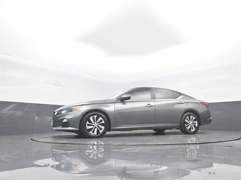 Used 2022 Nissan Altima 2.5 S image 31