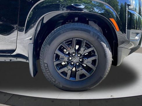 Used 2026 Nissan Frontier SV w/ SV Convenience Package RWD image 32
