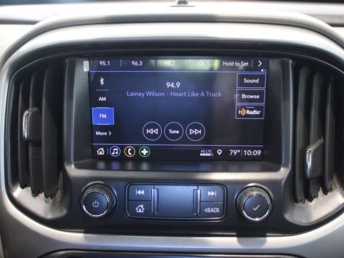 Used 2020 Chevrolet Colorado LT RWD image 15
