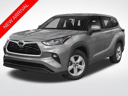 Used 2021 Toyota Highlander LE