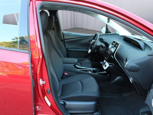 Used 2018 Toyota Prius Prime Plus image 34