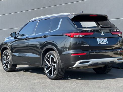 Used 2023 Mitsubishi Outlander SEL image 8