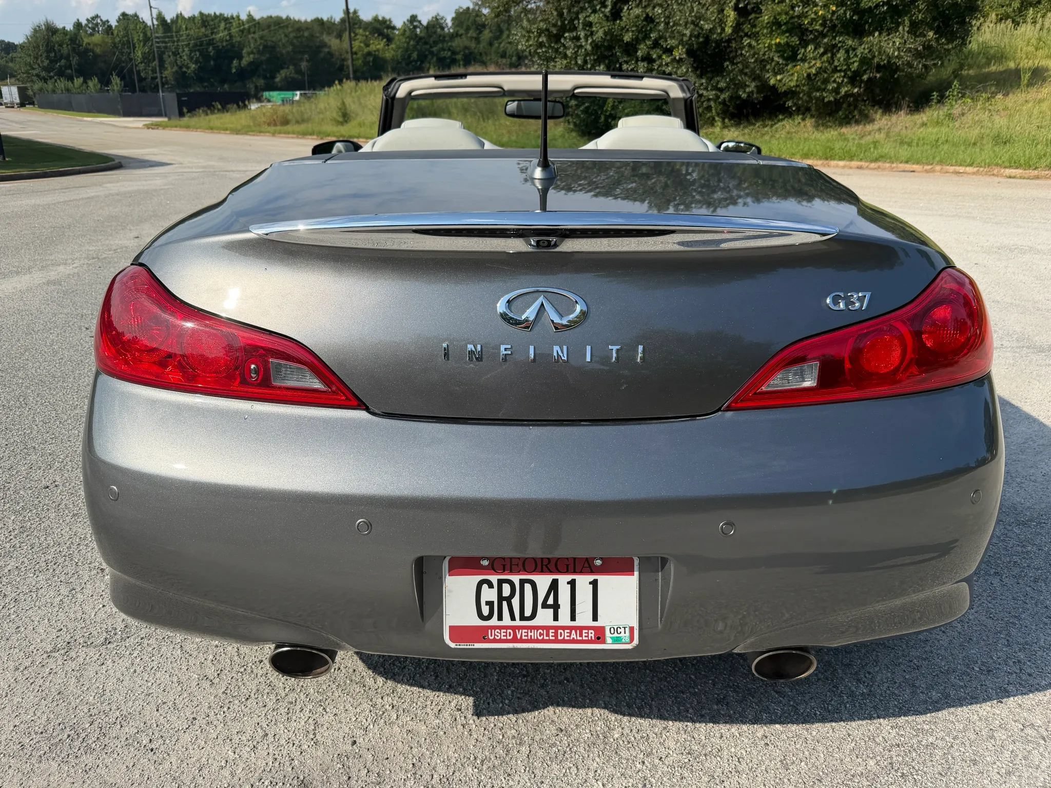 Used 2012 INFINITI G37 Convertible w/ Premium Pkg RWD image 4