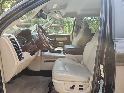 Used 2016 RAM 2500 Laramie w/ Protection Group AWD/4WD image 18