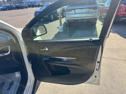 Used 2016 Dodge Journey R/T image 15