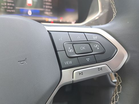 Certified 2024 Volkswagen Taos S w/ MDO Package FWD image 17