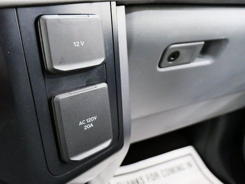 Used 2022 Ford F150 XLT w/ Bed Utility Package image 31