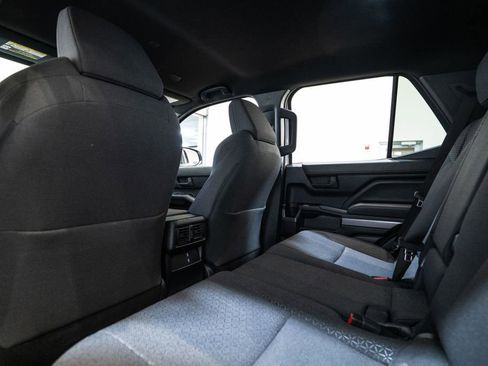 Used 2025 Toyota 4Runner SR5 image 29