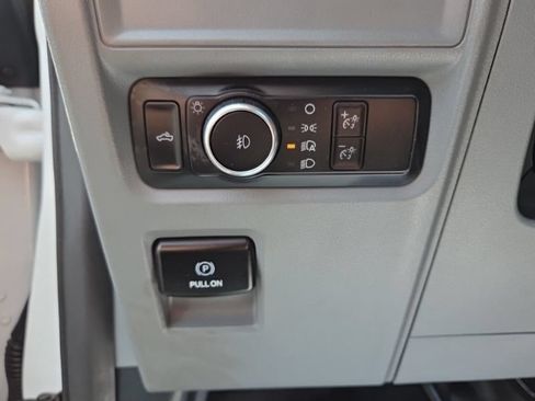 Used 2023 Ford F150 XL w/ XL Chrome Appearance Package AWD/4WD image 19