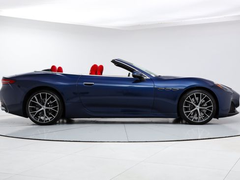 Certified 2026 Maserati GranCabrio Modena AWD/4WD image 10