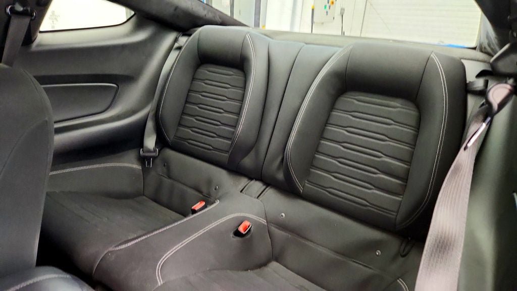 Used 2017 Ford Mustang GT w/ Black Accent Package RWD image 20