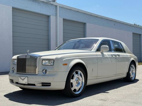 Used 2011 Rolls-Royce Phantom Sedan RWD image 4