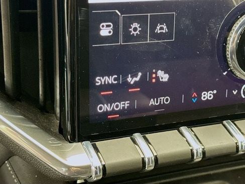 Used 2025 GMC Acadia Elevation image 24