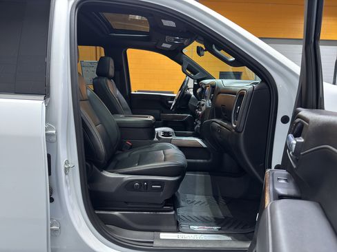 Used 2020 Chevrolet Silverado 3500 High Country w/ Z71 Off-Road Package image 21