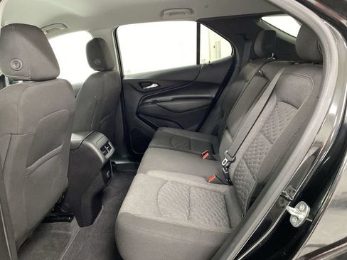 Used 2018 Chevrolet Equinox LT FWD image 19