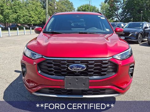 Used 2023 Ford Escape ST-Line Select w/ Tech Pack #2 AWD/4WD image 2