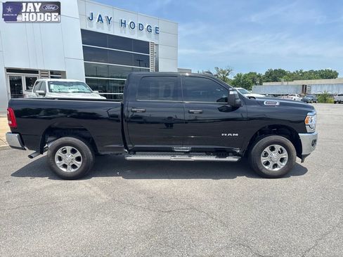 Used 2024 RAM 2500 Big Horn w/ Safety Group AWD/4WD image 9