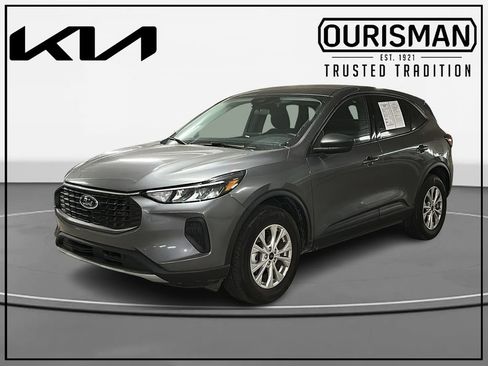 Used 2025 Ford Escape Active AWD/4WD image 2