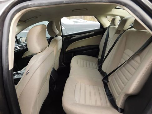 Used 2018 Ford Fusion S image 6