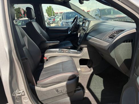 Used 2019 Dodge Grand Caravan GT FWD image 30