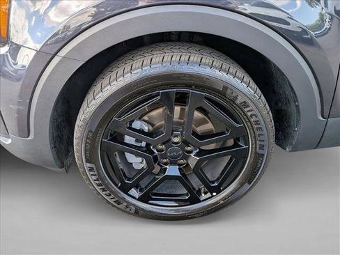 Used 2025 Kia Telluride EX X-Line AWD/4WD image 23