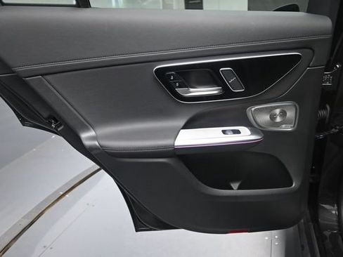 Used 2025 Mercedes-Benz GLC 300 w/ AMG Line image 23