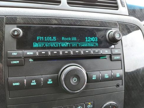 Used 2007 Chevrolet Silverado 2500 LTZ w/ Suspension Package, Off-Road image 12