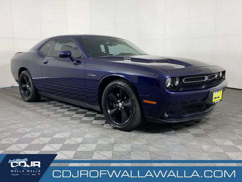 Used 2015 Dodge Challenger R/T Plus RWD image 1