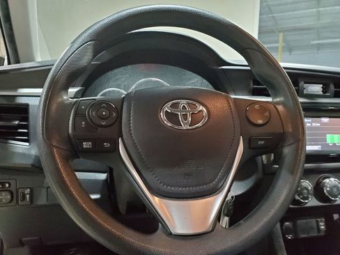 Used 2016 Toyota Corolla L FWD image 25