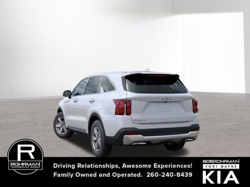 New 2026 Kia Sorento LX image 4