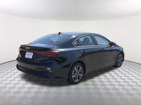 Used 2023 Kia Forte LXS image 17