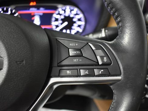 Used 2023 Nissan Sentra SV w/ SV Premium Package FWD image 17