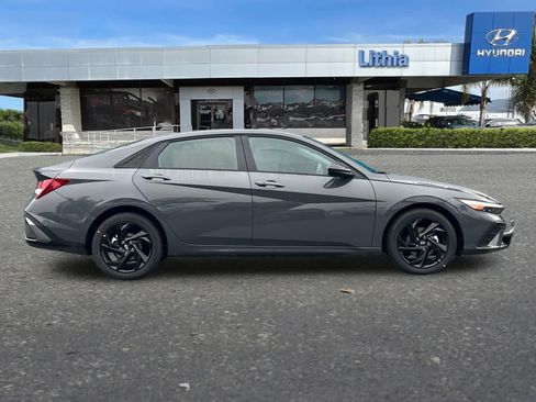 New 2026 Hyundai Elantra Sport image 9