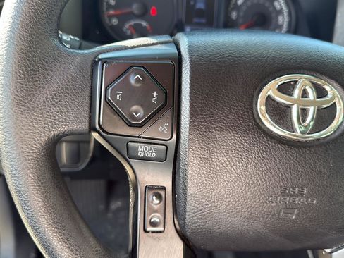 Used 2021 Toyota Tacoma SR w/ SR Convenience Package RWD image 21