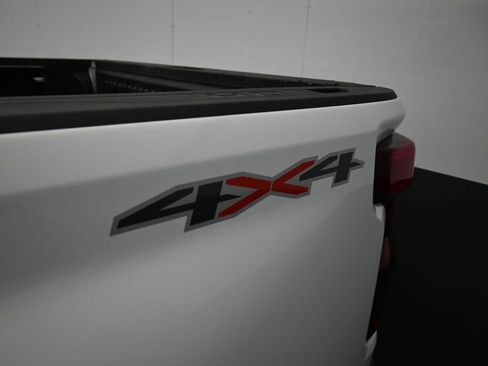 Used 2024 Chevrolet Silverado 2500 LT w/ Convenience Package image 41