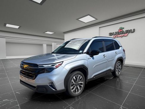Certified 2025 Subaru Forester Touring AWD/4WD image 6