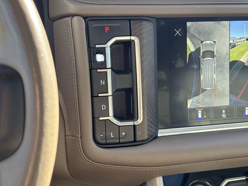 Used 2022 GMC Yukon Denali image 26