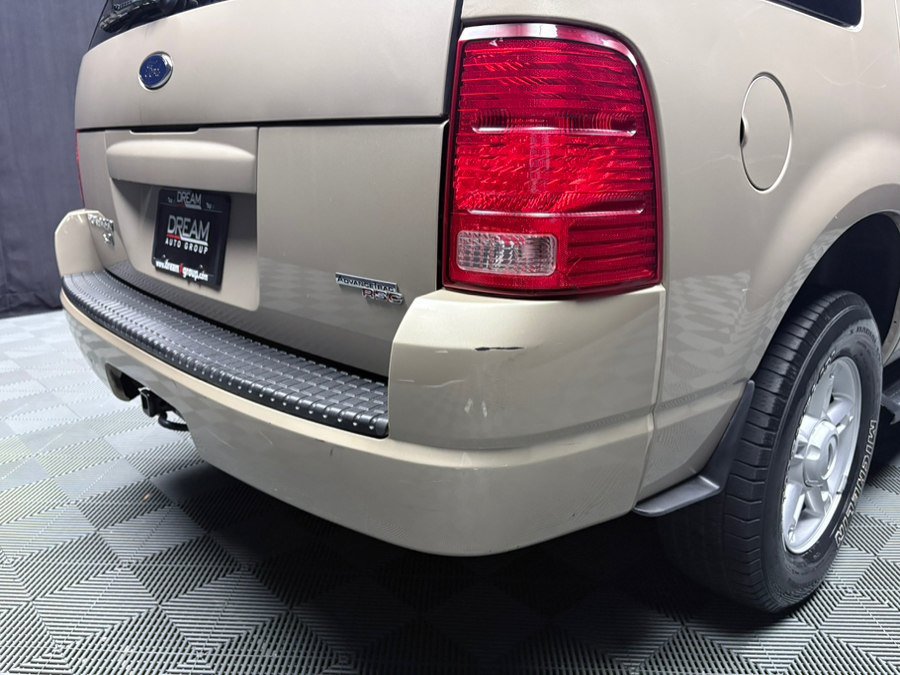 Used 2005 Ford Explorer 4WD XLT image 14