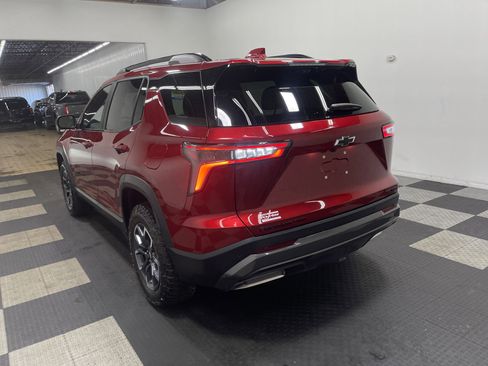 Used 2025 Chevrolet Equinox ACTIV w/ Safety and Technology Package image 2