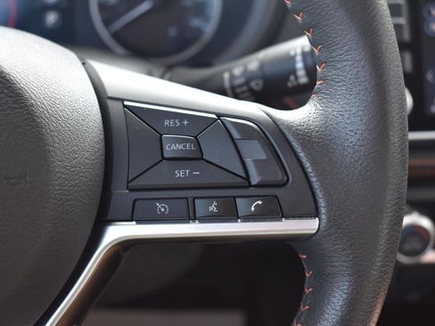 Used 2020 Nissan Kicks SR image 35