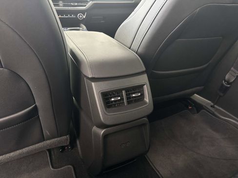 Used 2025 Chevrolet Equinox EV LT w/ Convenience Package FWD image 17