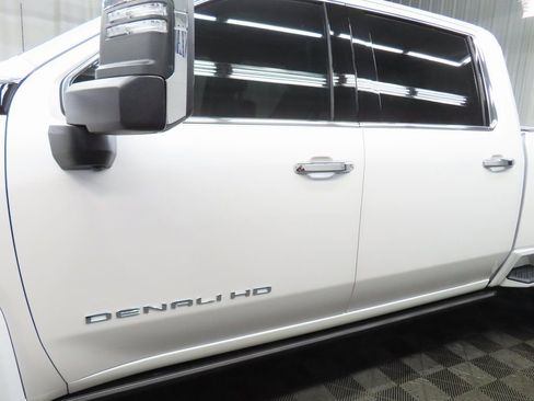 Used 2024 GMC Sierra 3500 Denali w/ Denali Reserve Package image 55
