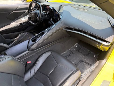 Used 2021 Chevrolet Corvette Stingray Convertible w/ Z51 Performance Package RWD image 26