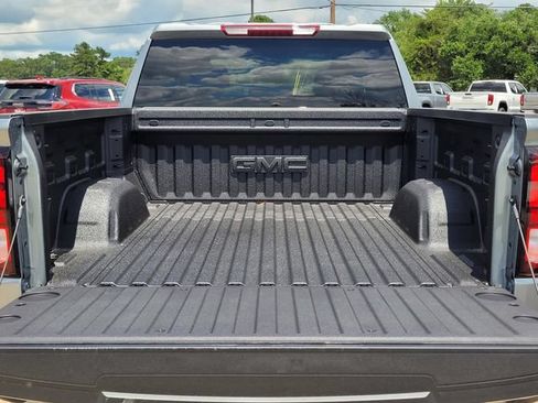 New 2026 GMC Sierra 1500 Elevation w/ Elevation Select Package AWD/4WD image 9