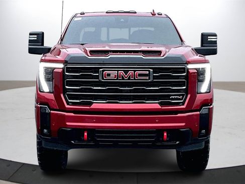 Used 2025 GMC Sierra 3500 AT4 w/ AT4 Premium Plus Package image 3