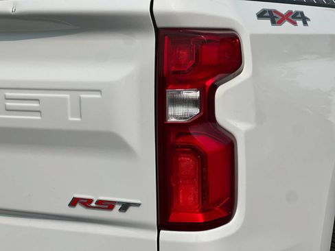 Used 2023 Chevrolet Silverado 1500 RST AWD/4WD image 27