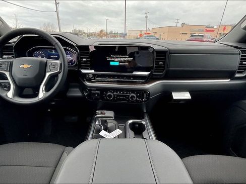 New 2026 Chevrolet Silverado 1500 LT w/ Z71 Off-Road Package AWD/4WD image 5