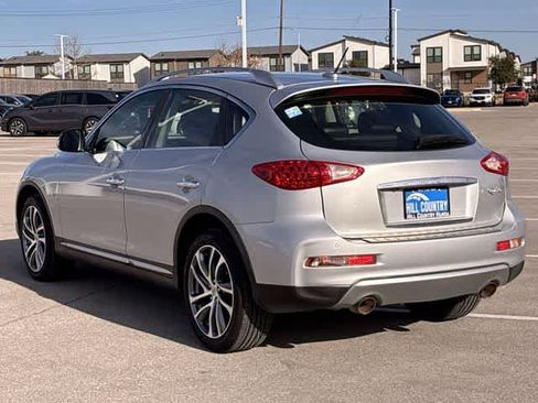 Used 2017 INFINITI QX50 2WD w/ Deluxe Touring Package image 4