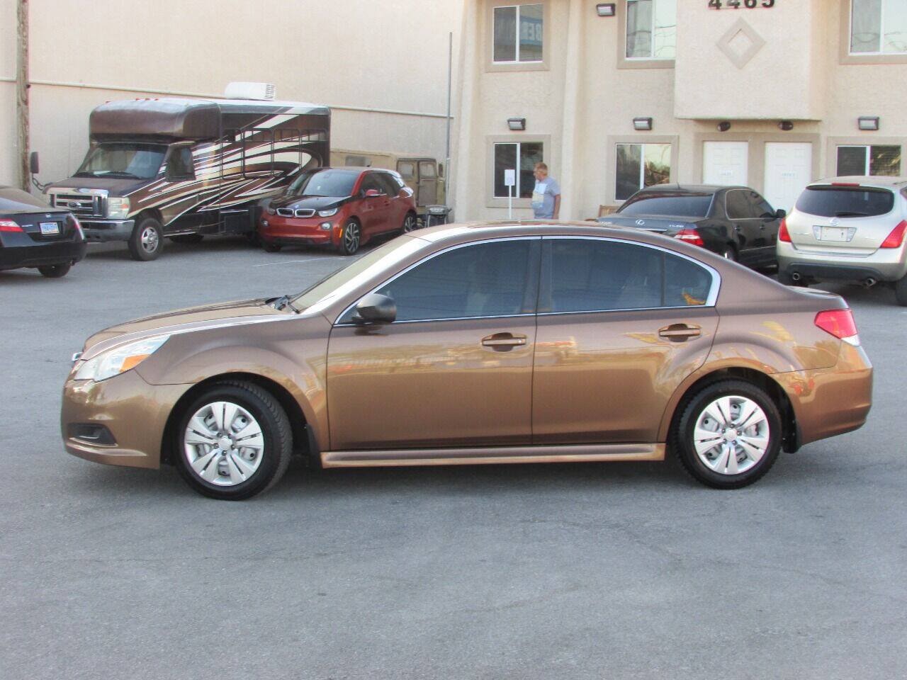 Used 2011 Subaru Legacy 2.5i AWD/4WD image 6