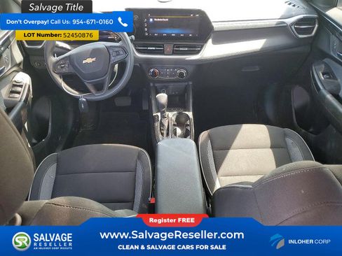Used 2024 Chevrolet TrailBlazer LS w/ LS Convenience Package FWD image 11